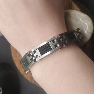 Inox stainless steel masculine edgy bracelet high end fashion ‎ B2427